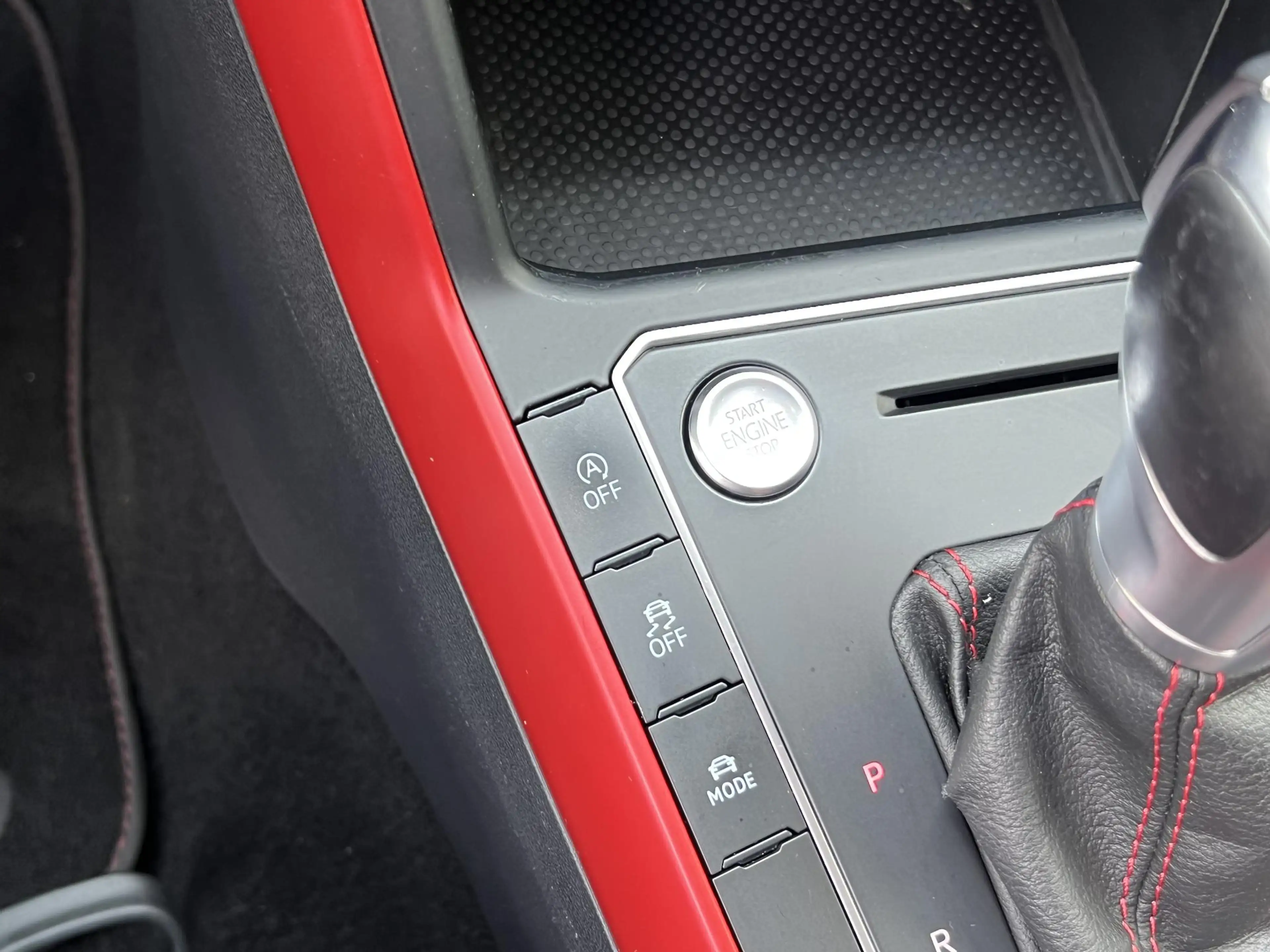 Volkswagen Polo GTI 2.0 TSI DSG / Panoramadak / 17" velgen / Virtual c — photo 25
