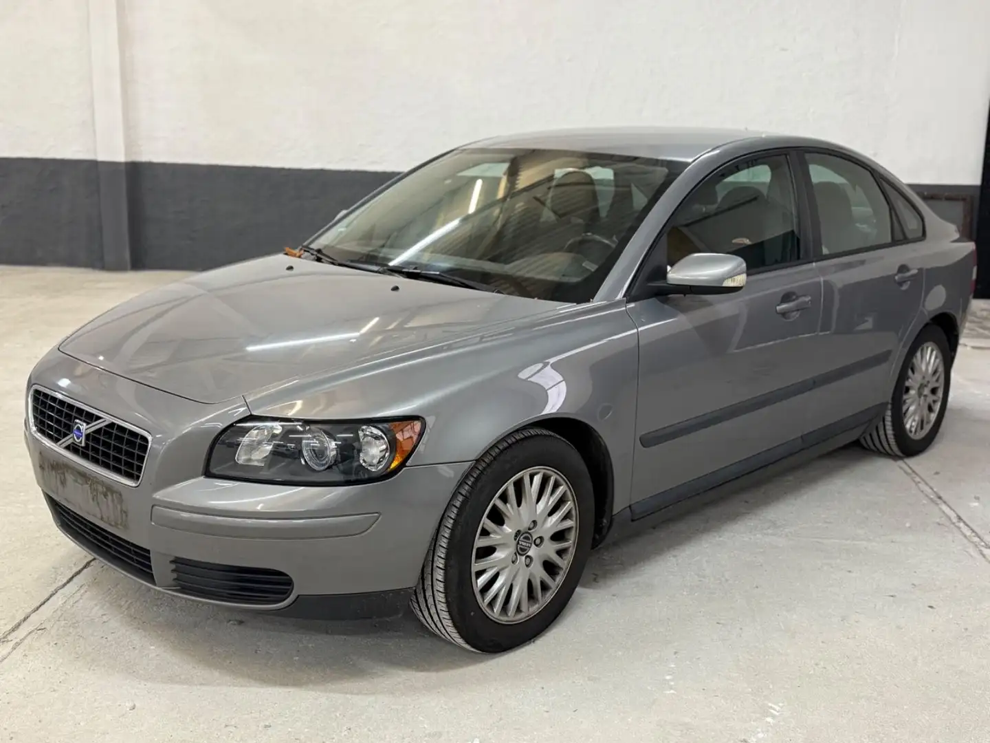 Volvo S40 Lim. 2.4 Kinetic*8FACH*TÜV* - 1