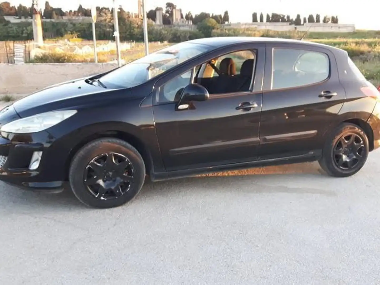 Peugeot 308 308 5p 1.6 hdi 16v Comfort Nero - 1