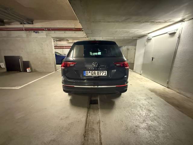 Volkswagen Tiguan Active-Top Zustand, Scheckheft, Garagenwagen
