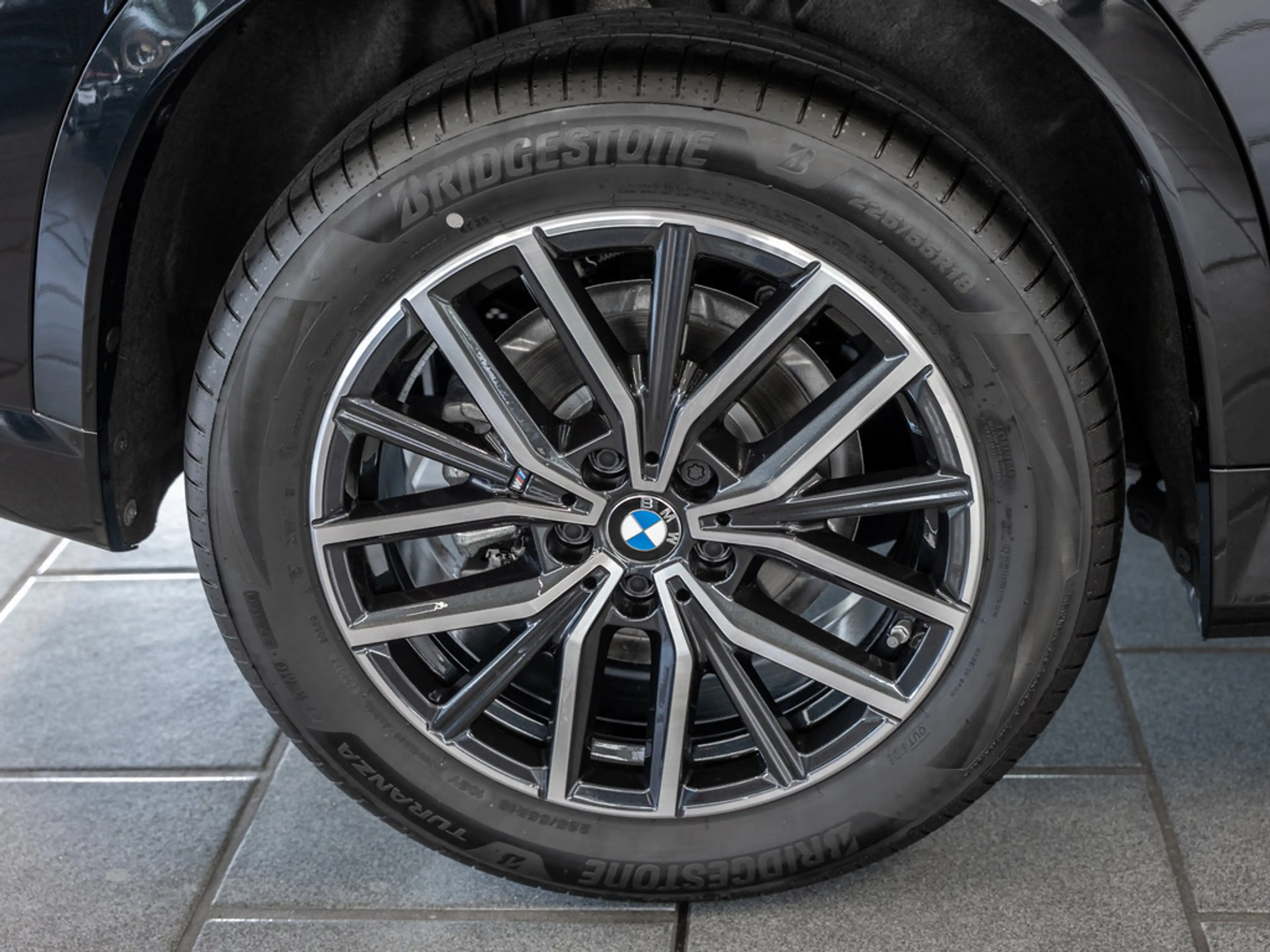 BMW X1 sDrive 18i M-Sport PANO LED NAVI KAMERA — photo 8