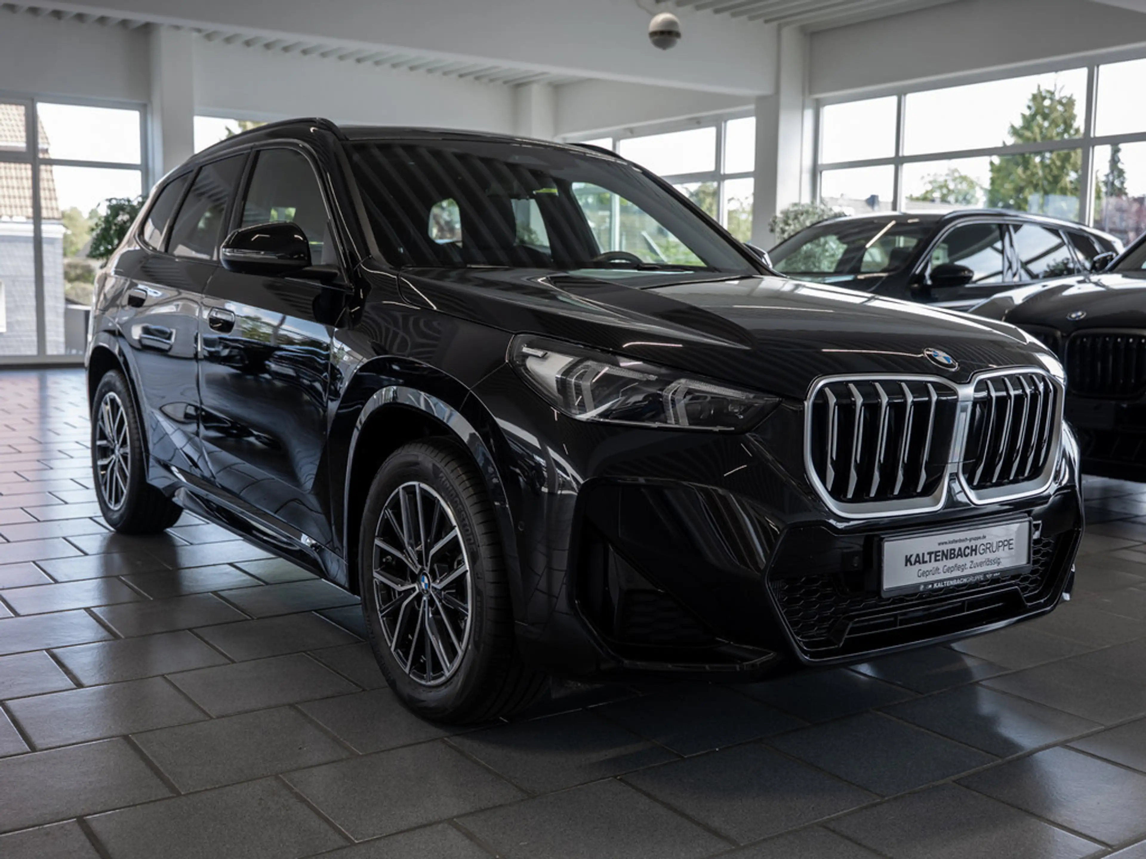 BMW X1 sDrive 18i M-Sport PANO LED NAVI KAMERA — photo 4