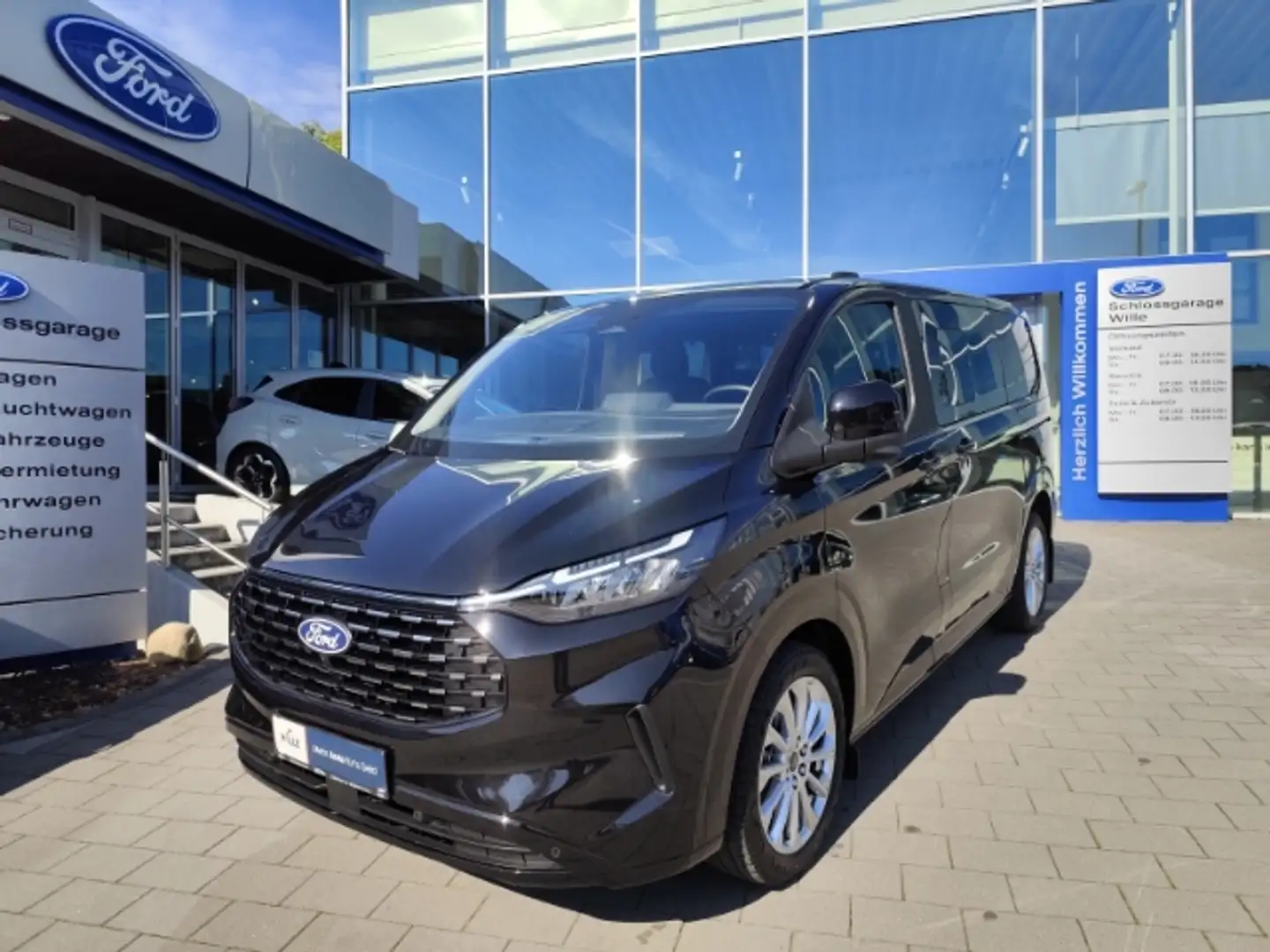 Ford Tourneo Custom L1 Titanium Navi*360°RFK*AHK schwenkb.*B+O*19'' LM Noir - 2