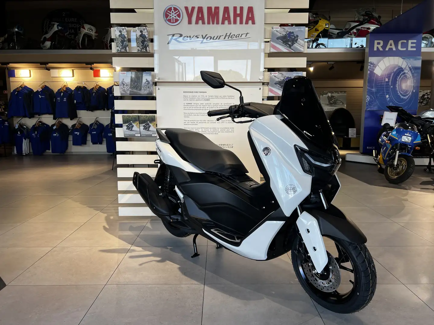 Yamaha NMAX Blanc - 2