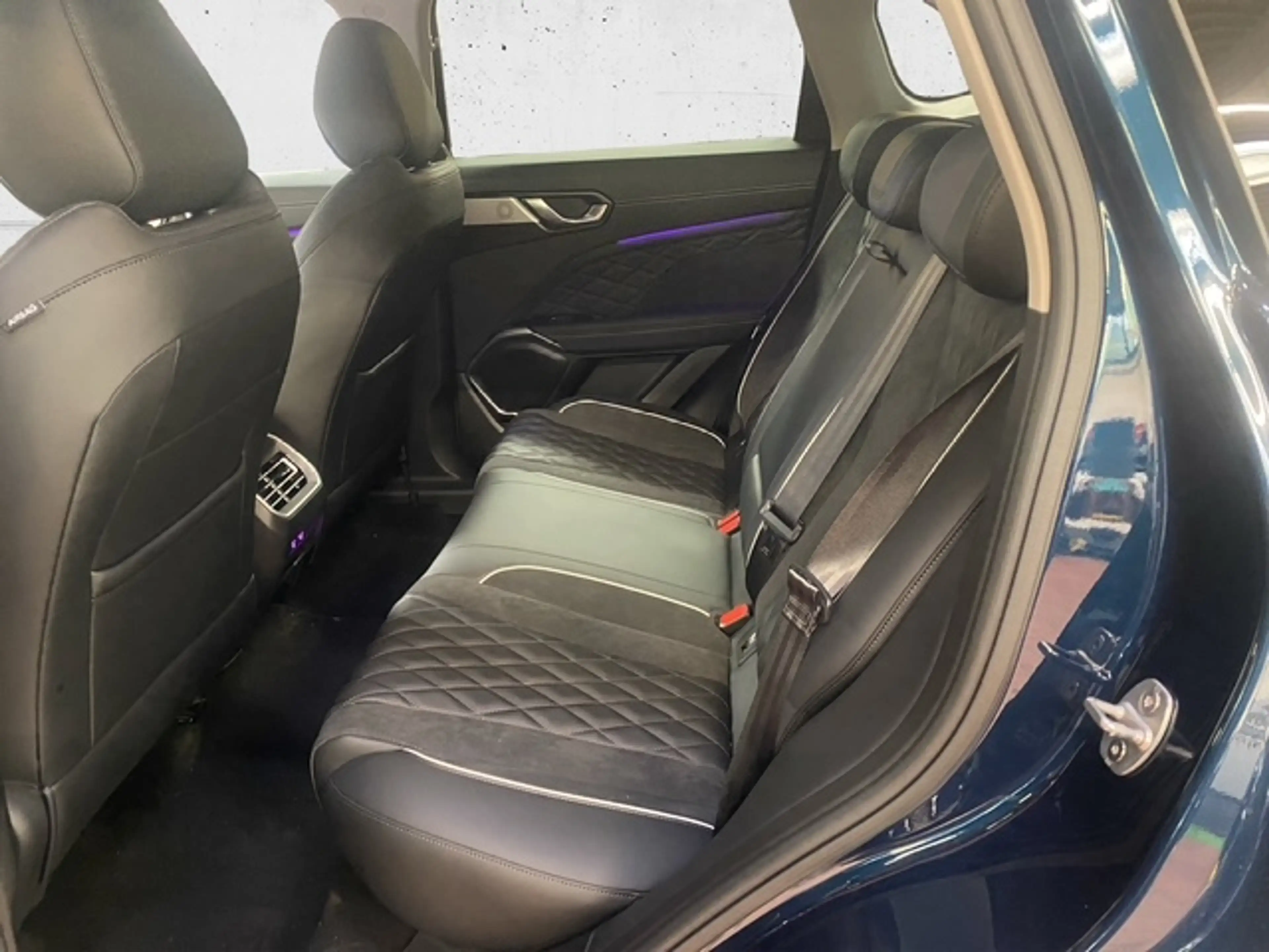 GWM Wey03 Luxury 4WD Sitzkomfort-Paket, Glasschiebedac — photo 11