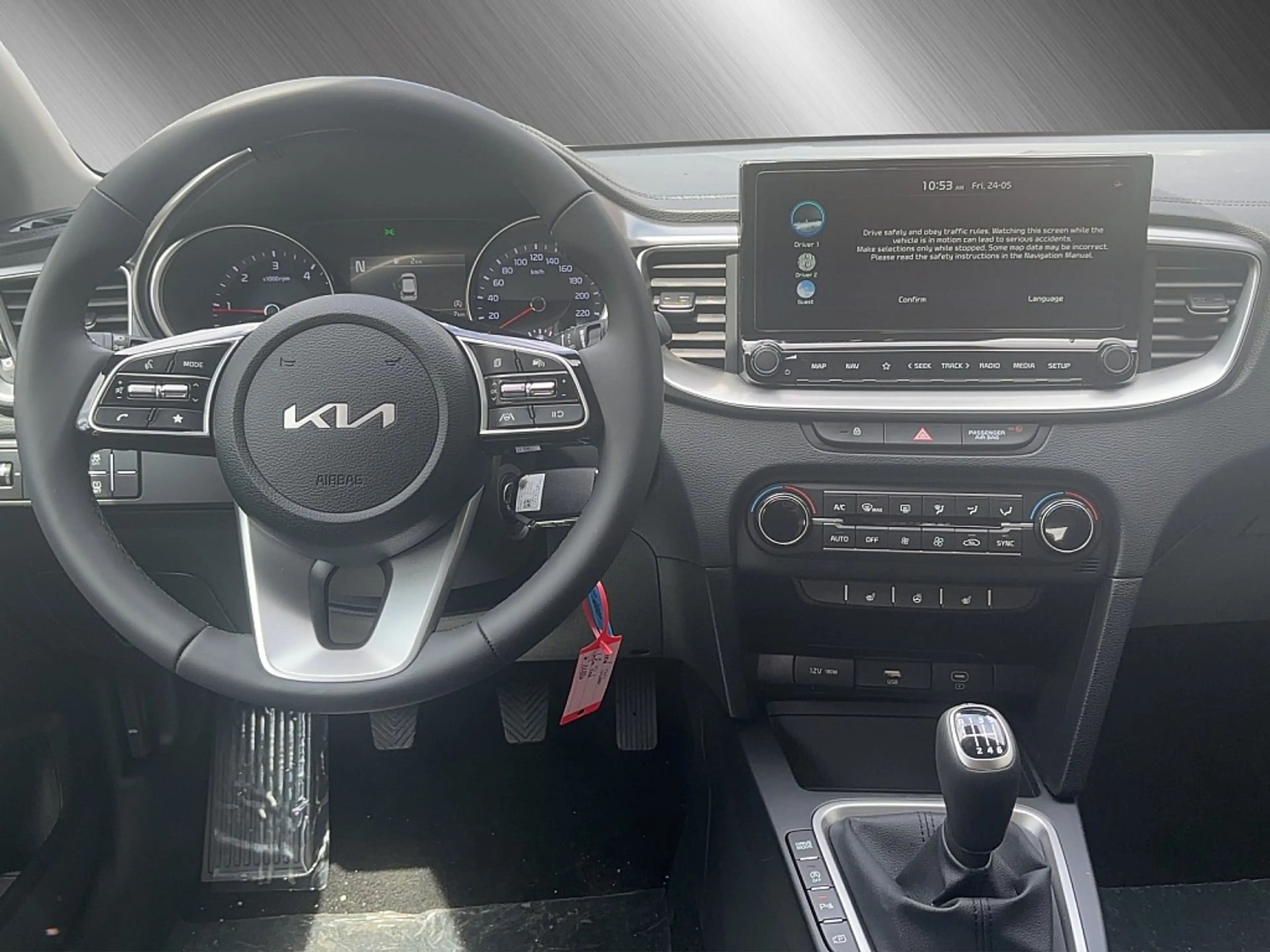 Kia Ceed / cee'd ceed 1,6 CRDi 48V Silber — photo 10