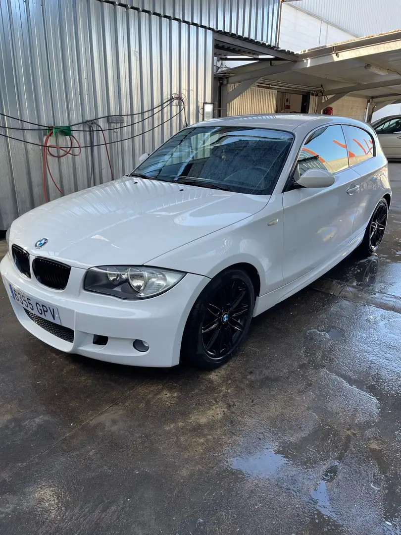 BMW 116 116d Blanco - 1