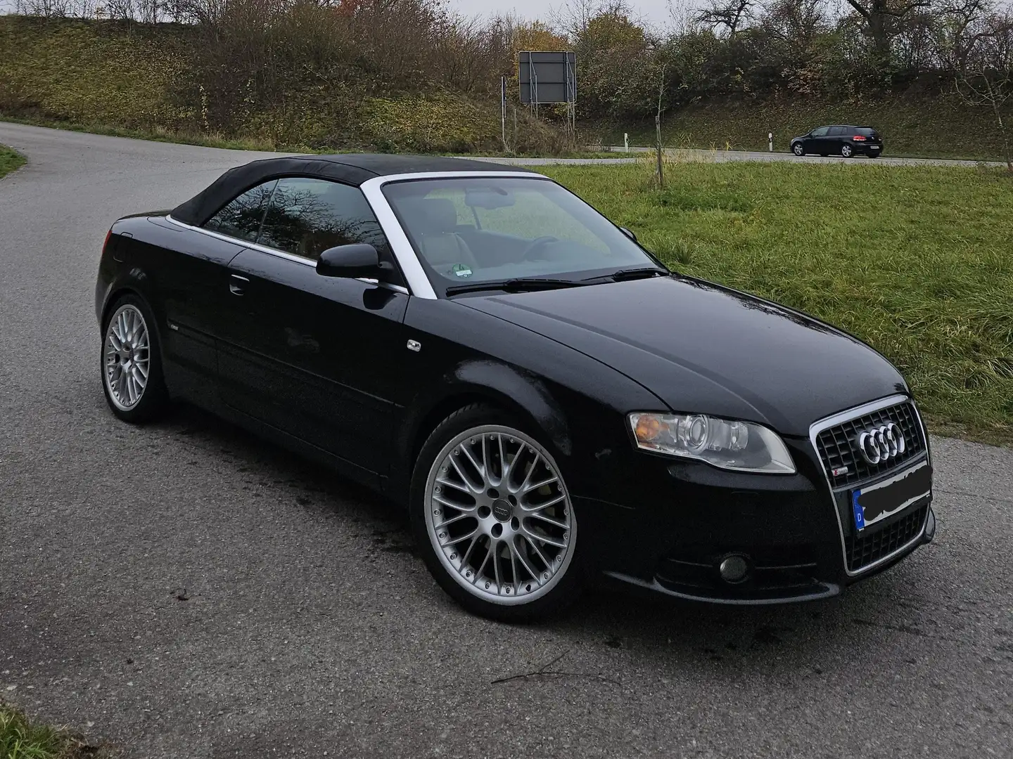 Audi A4 A4 Cabriolet 3.0 TDI DPF quattro tiptronic Schwarz - 1