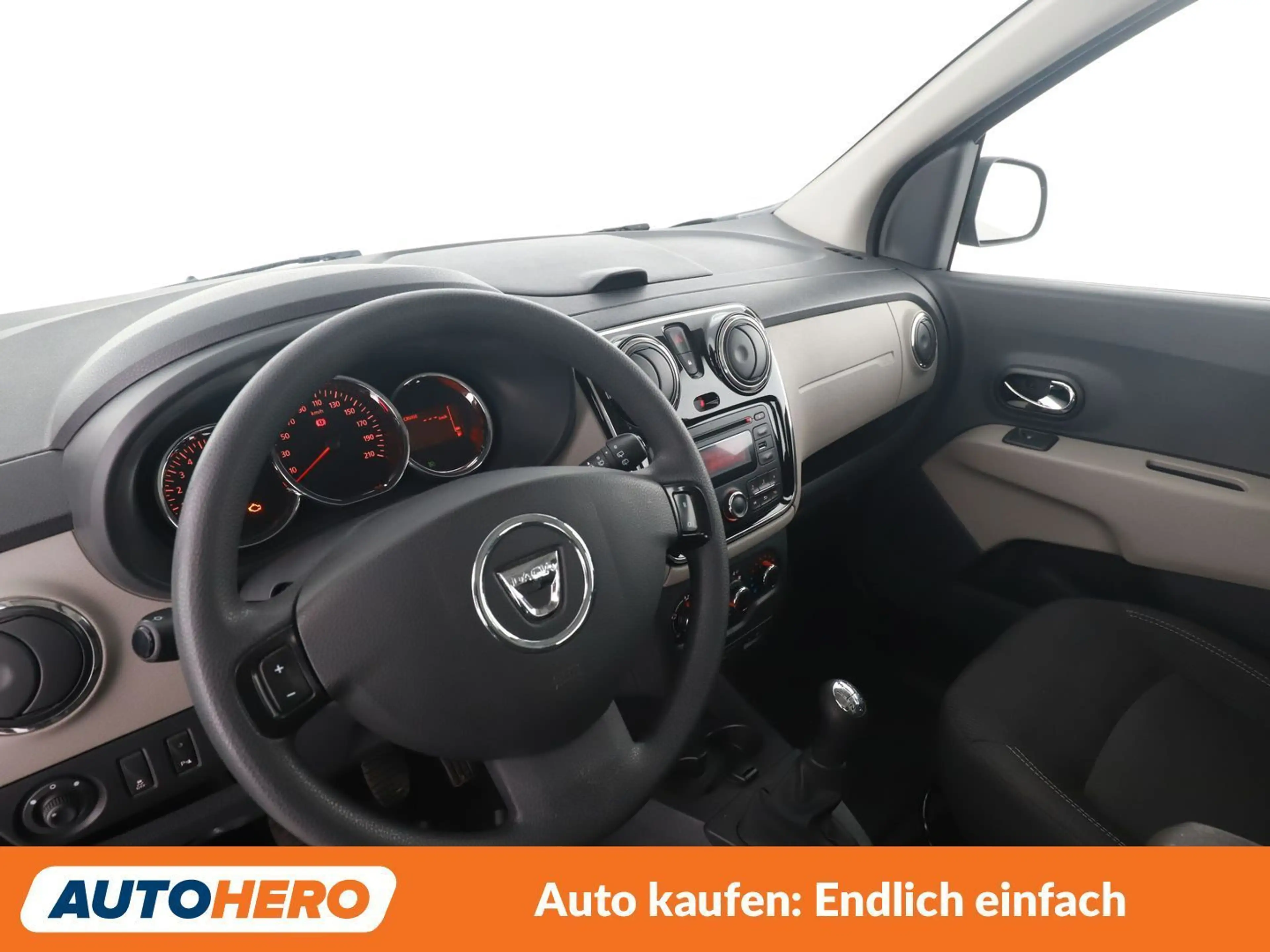 Dacia Lodgy 1.2 TCe Laureate — photo 11