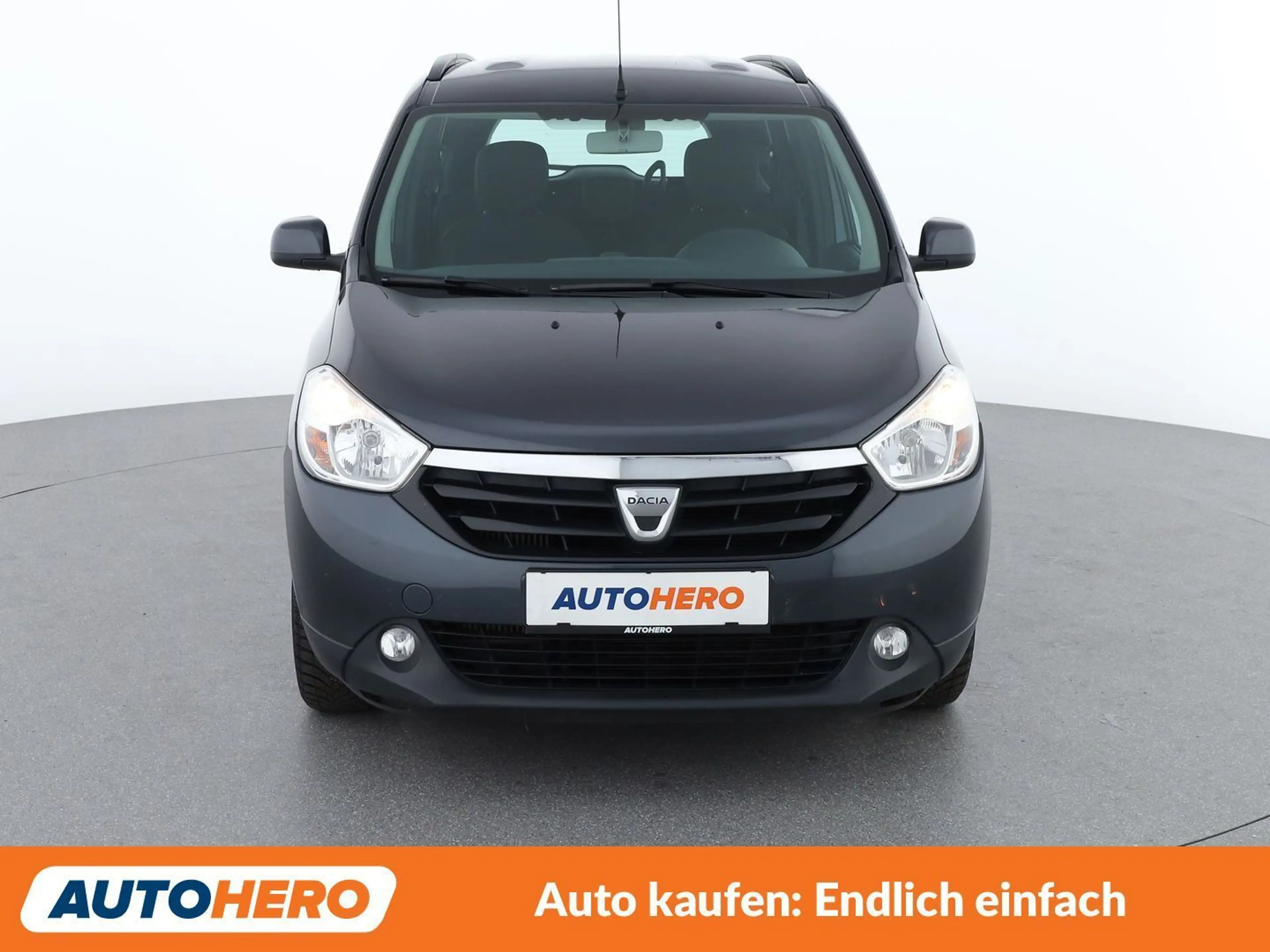 Dacia Lodgy 1.2 TCe Laureate — photo 9