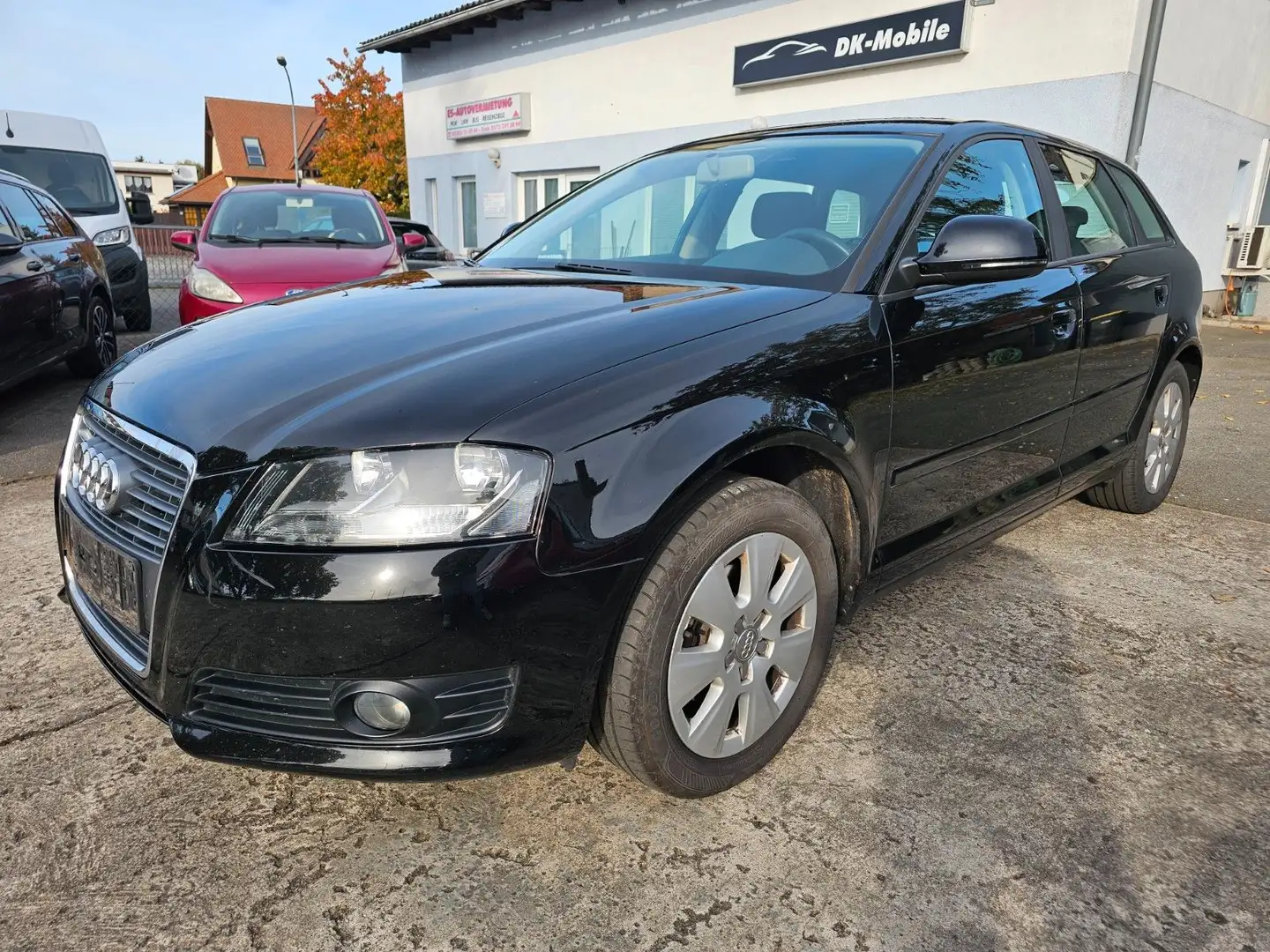Audi A3 Sportback 1.6 Attraction Sitzh. 1.Hand Klimaa Schwarz - 1