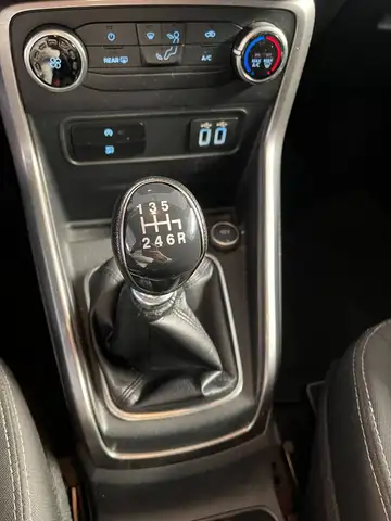 Ford Ecosport view 11