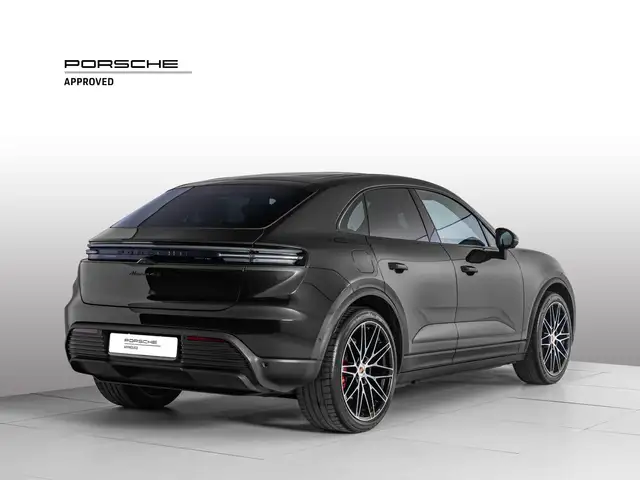 Porsche Macan view 5