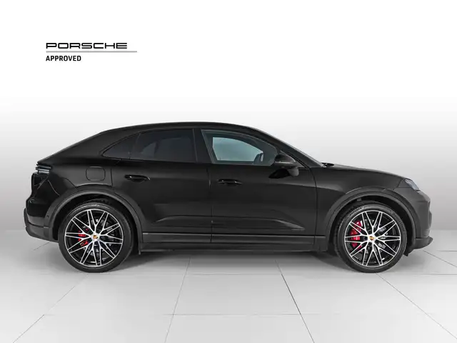 Porsche Macan view 6