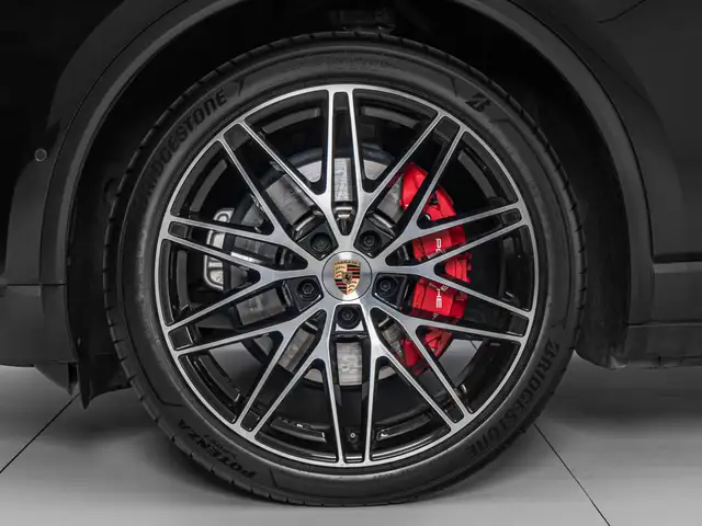 Porsche Macan view 9