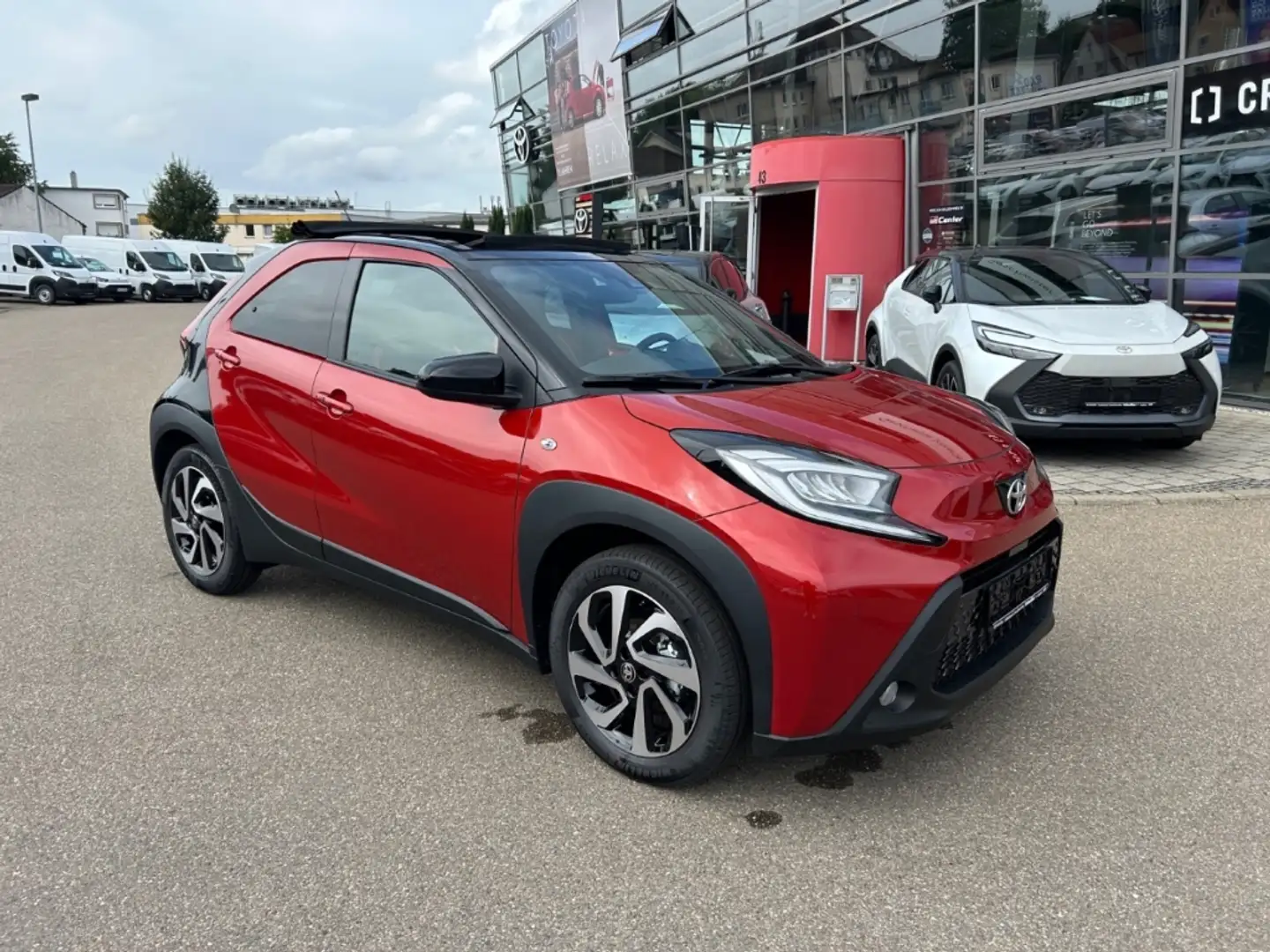 Toyota Aygo X Air Teamplayer 1.0l Faltdach Automatik - Rückfahrk Rot - 2