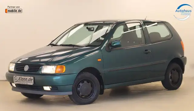Volkswagen Polo view 3