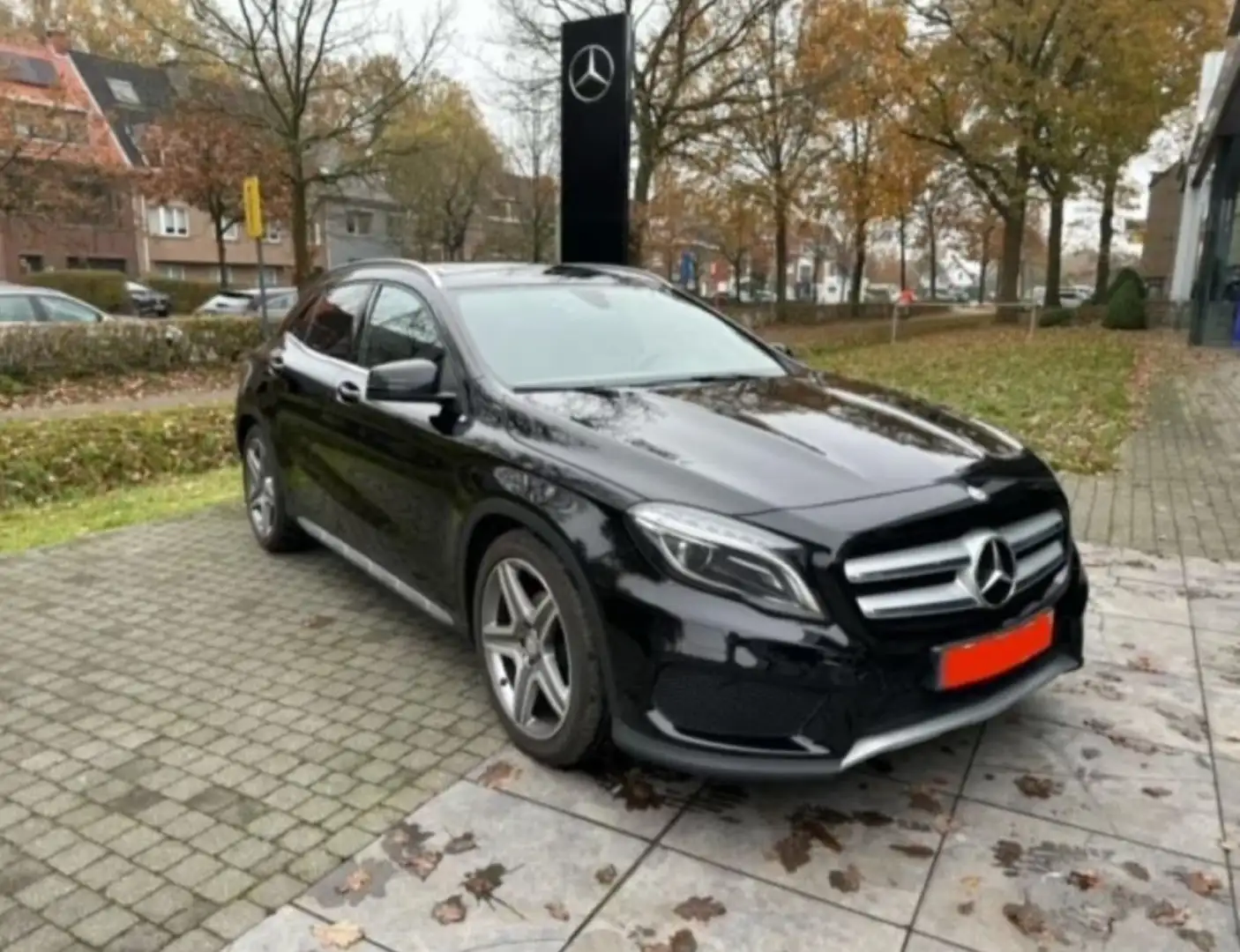 Mercedes-Benz GLA 180 (CDI) d AMG Line Zwart - 1