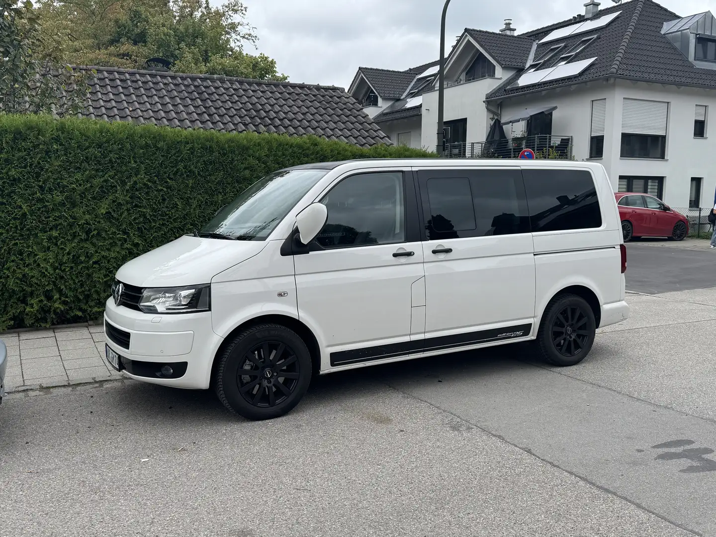 Volkswagen T5 Multivan DSG 4MOTION Edition 25 Weiß - 2