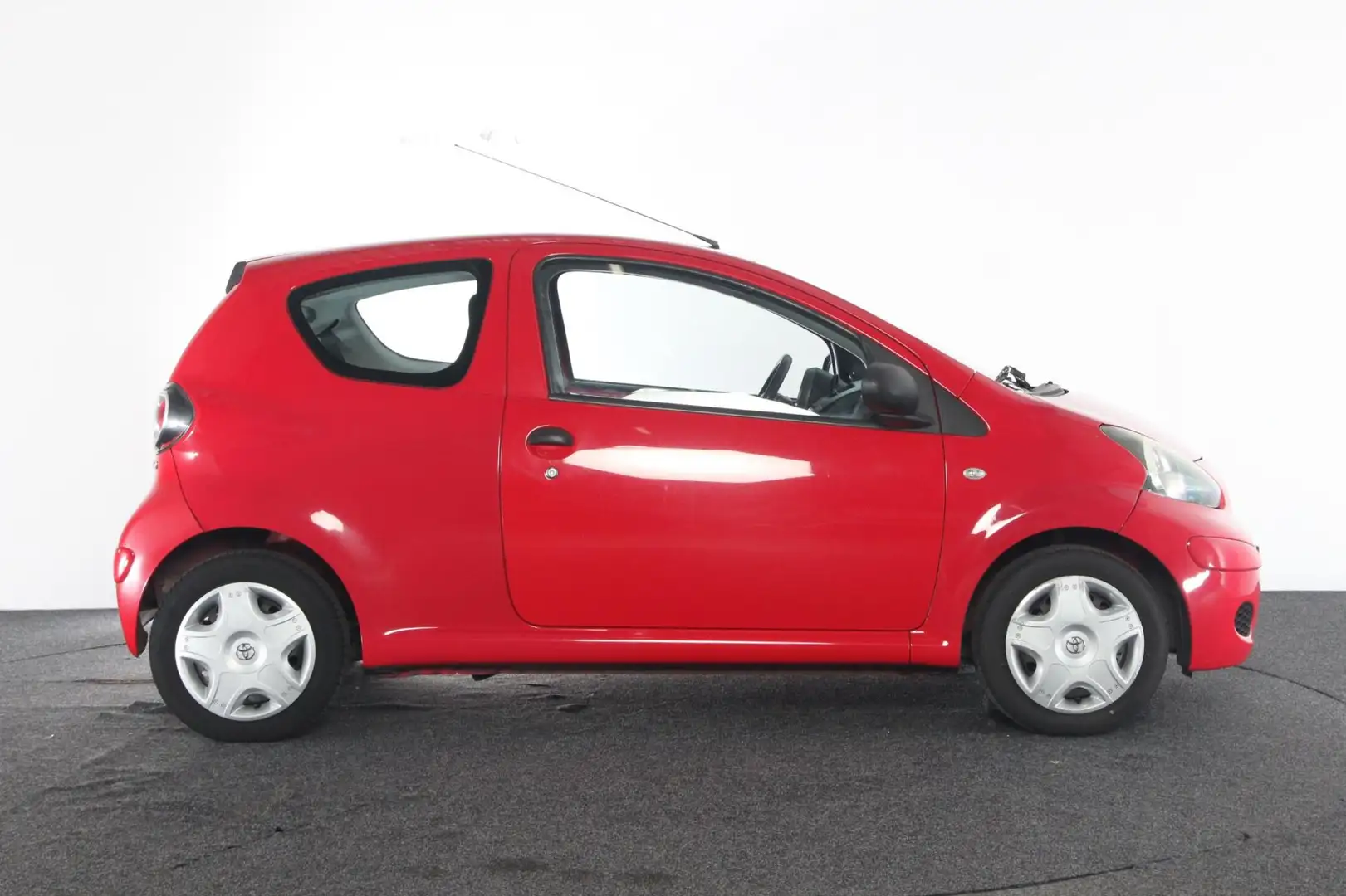 Toyota Aygo 1.0-12V Cool | Airconditioning Rood - 2