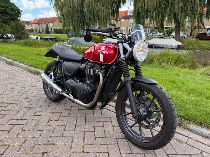 Triumph Street Twin - foto 2
