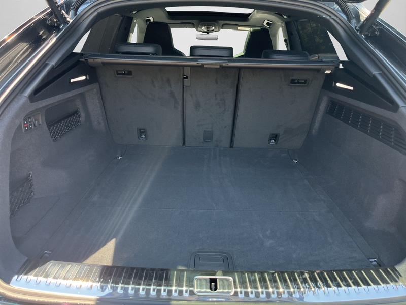 Audi RS Q8 RS-Sportabgasanlage, Standheizung/-lüftung — photo 15