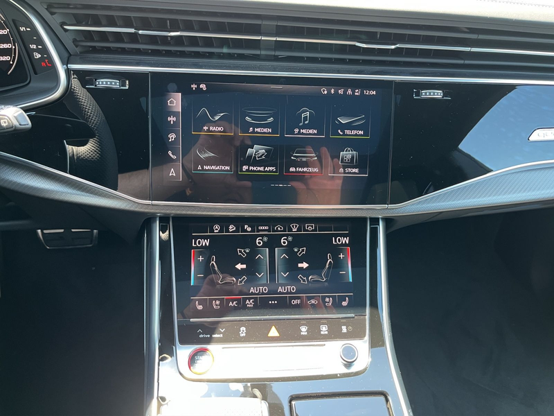 Audi RS Q8 RS-Sportabgasanlage, Standheizung/-lüftung — photo 11