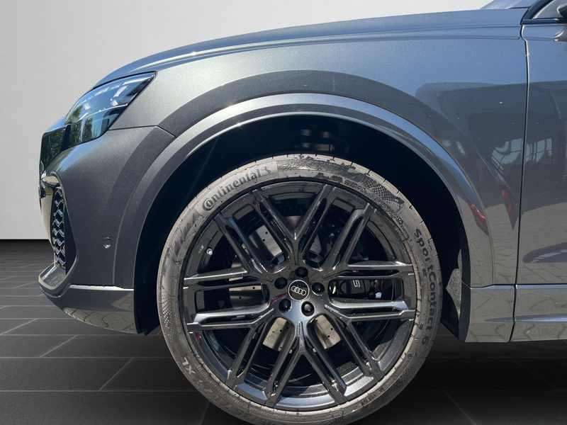 Audi RS Q8 RS-Sportabgasanlage, Standheizung/-lüftung — photo 8