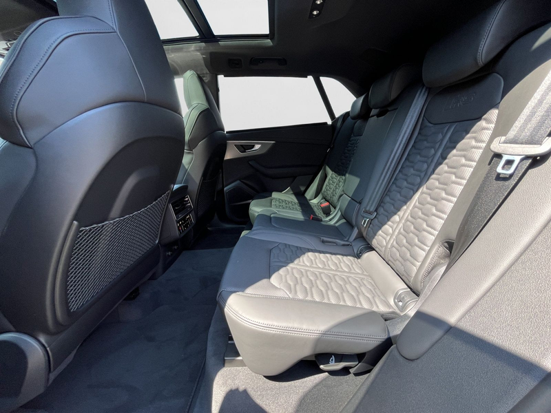 Audi RS Q8 RS-Sportabgasanlage, Standheizung/-lüftung — photo 14