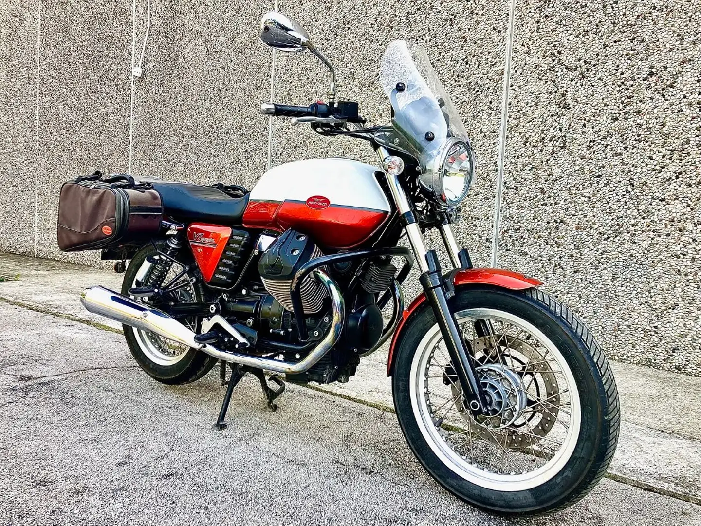 Moto Guzzi V 7 Special Красный - 2