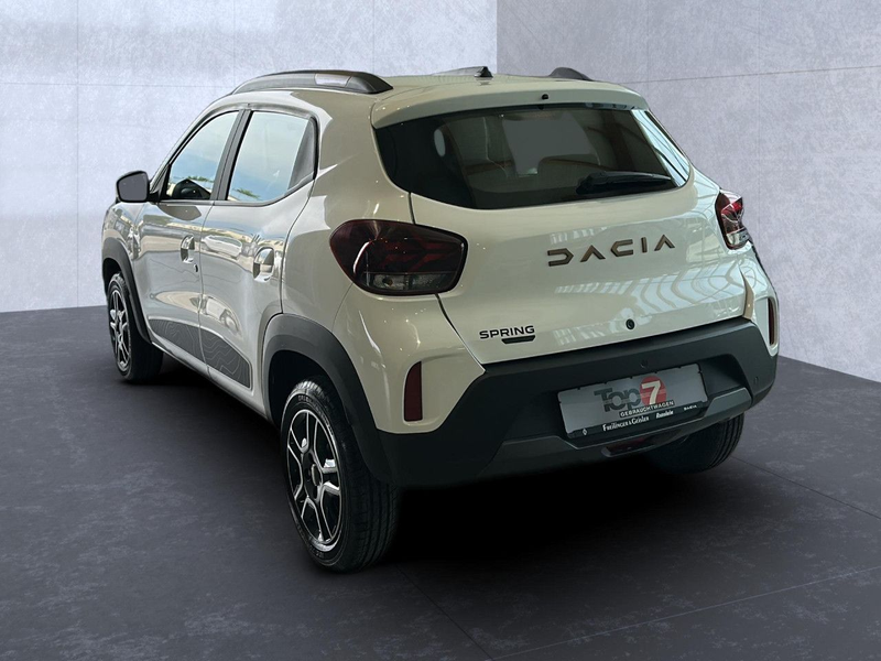 Dacia Spring Extreme Navi Vollleder Klima Einparkhilfe — photo 3