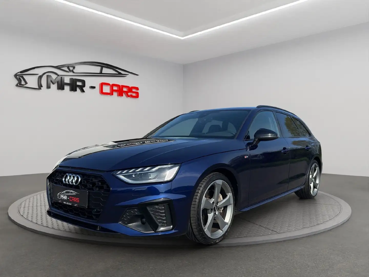 Audi A4 40 quattro 2.0 TDI S line Blau - 1
