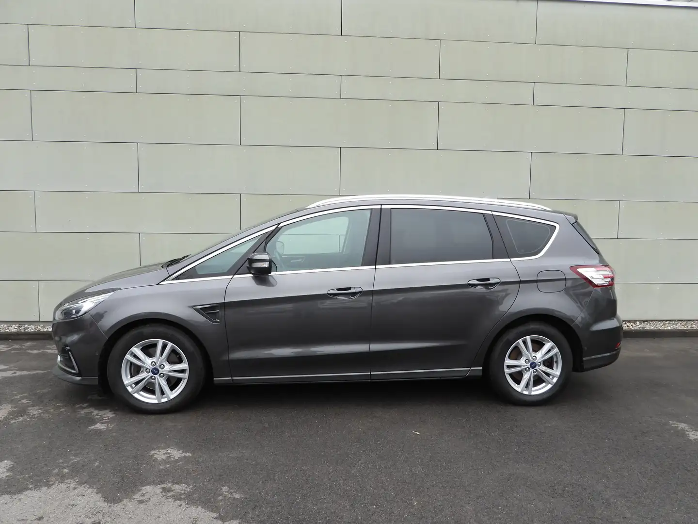 Ford S-Max Titanium**AUT*7Sitzer*NAVI*LED* Grau - 2