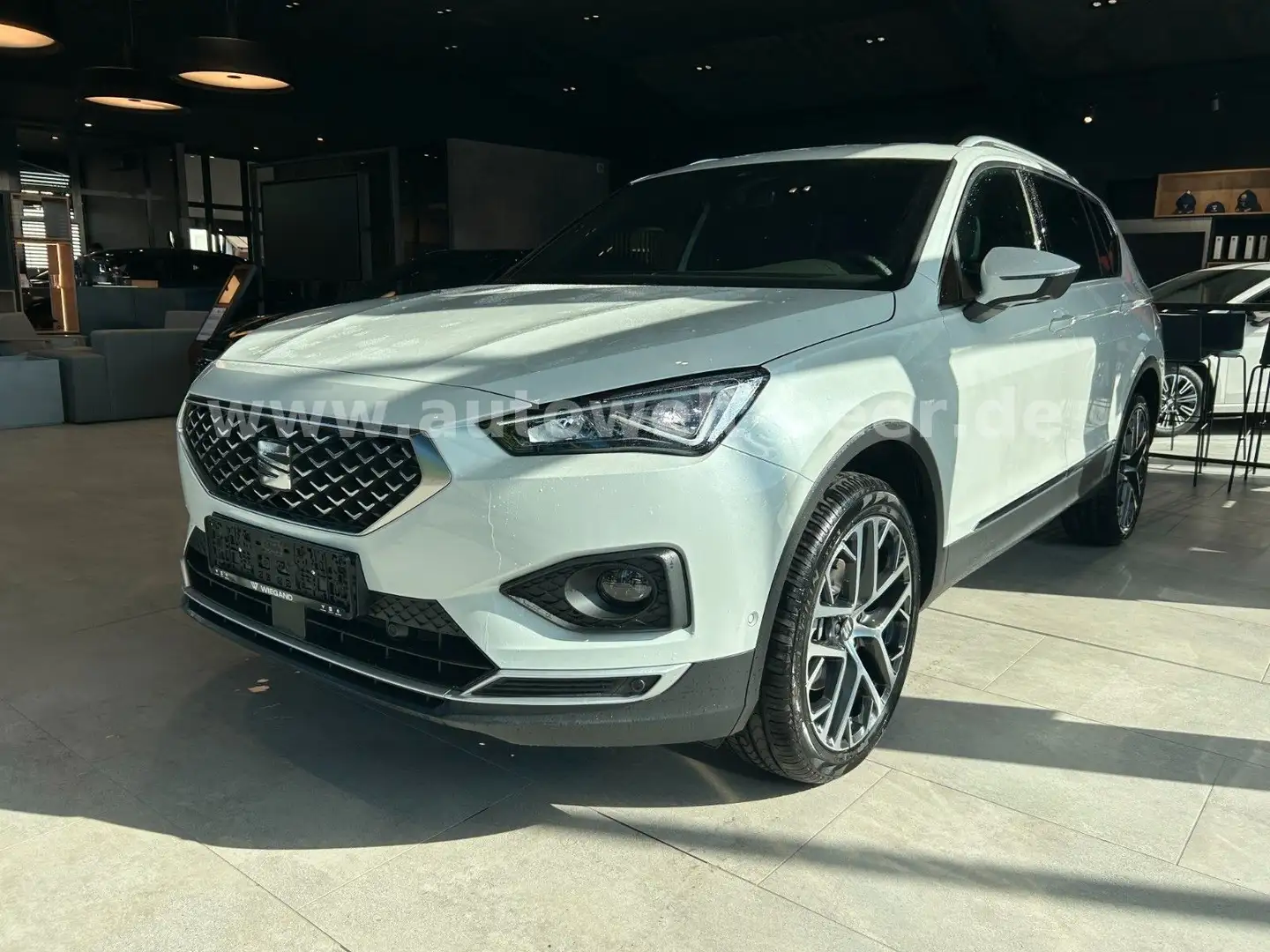 SEAT Tarraco Xp. 2.0 TDI 150PS DSG *CAM*NAV*Standhz.* Blanco - 1