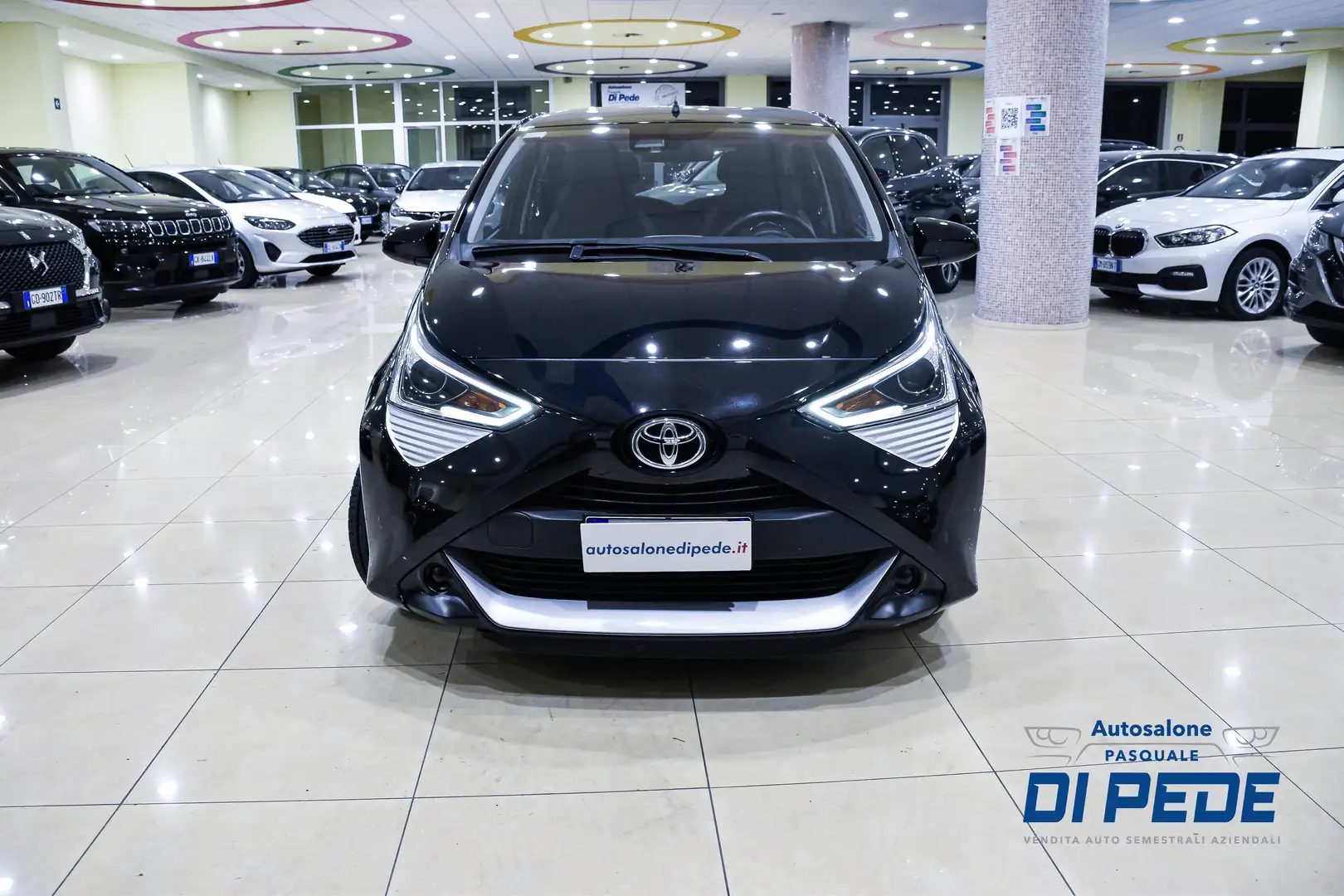 Toyota Aygo Aygo II 2018 5p 5p 1.0 x-cool 72cv Noir - 2