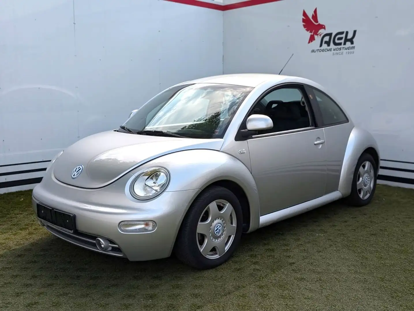 Volkswagen New Beetle Lim. 2.0 55Tkm Gepflegter Zustand Silber - 2