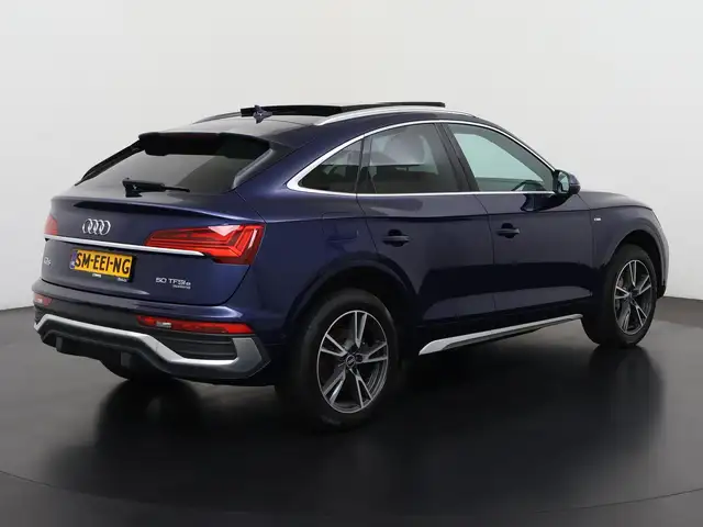 Audi Q5 view 4