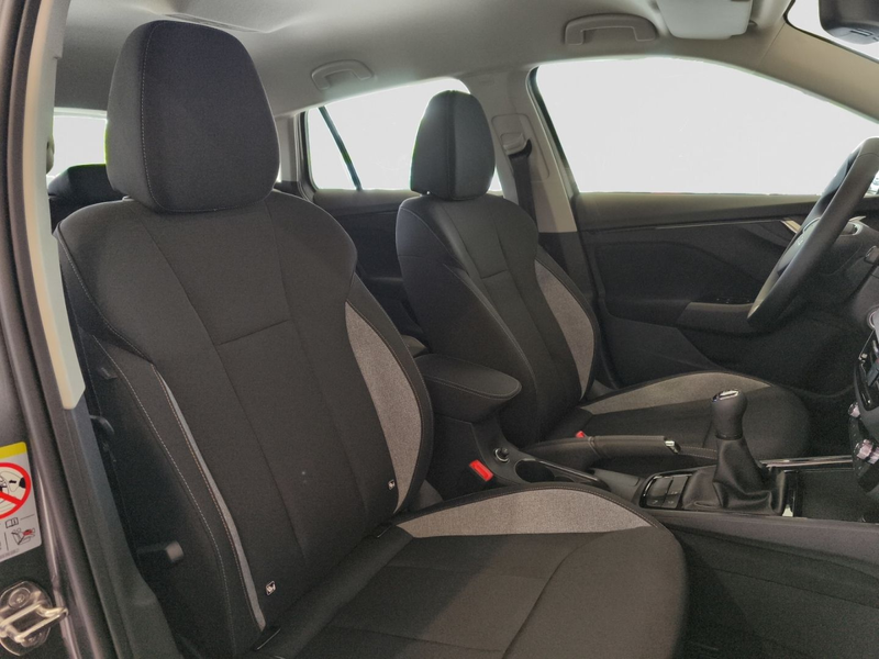 Skoda Scala Balance 1,0 TSI  AHK Navi Matrix 5J-Garant — photo 15