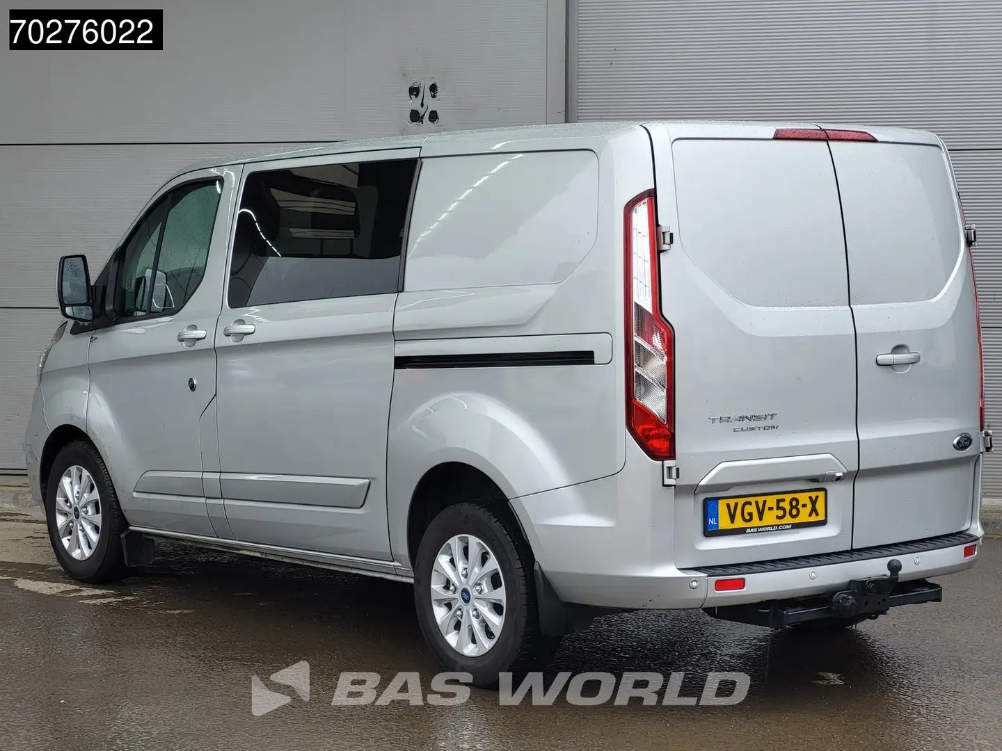 Ford Transit Custom 130PK Dubbel Cabine Automaat L1H1 LED Navi Trekhaa Zilver - 2
