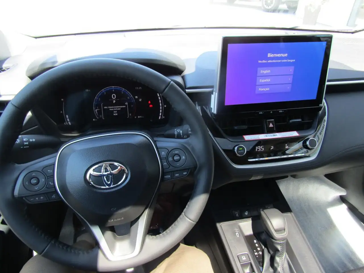 Toyota Corolla Cross снимка Toyota Corolla Cross