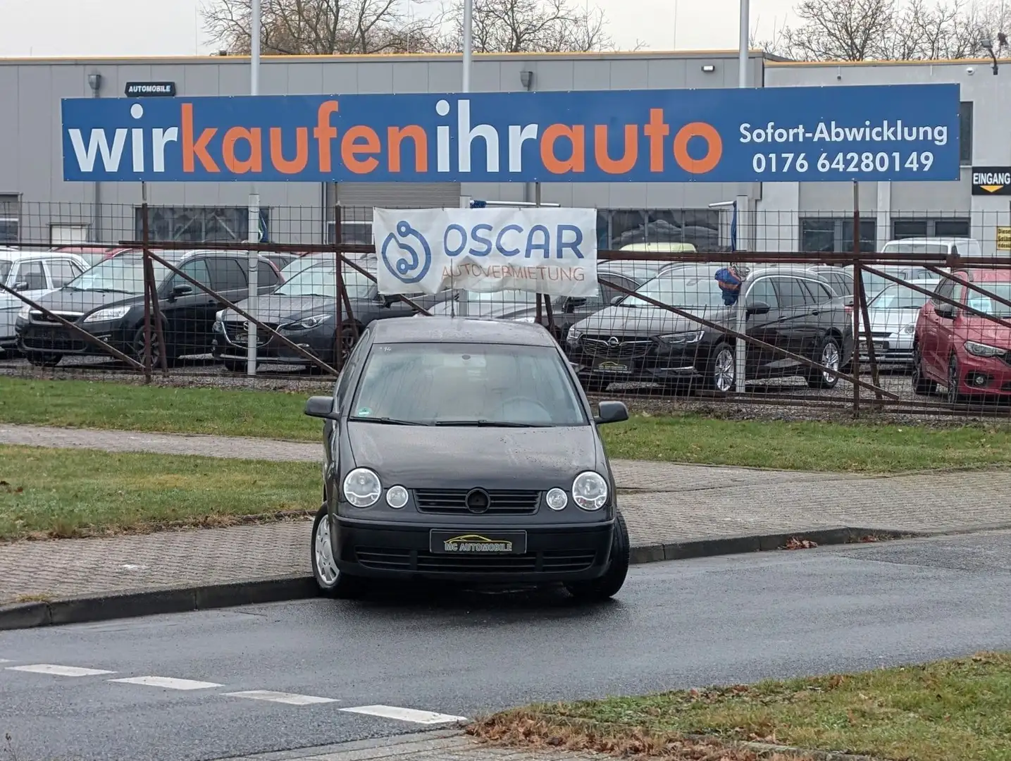 Volkswagen Polo IV Cricket*1-HAND*KLIMA*TEMPOMAT*RADIO-CD ! Schwarz - 1