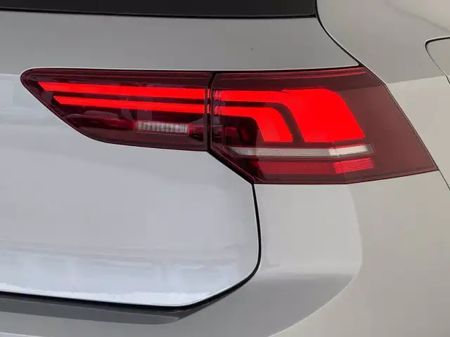 Volkswagen Golf view 17