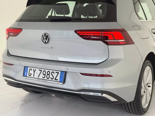 Volkswagen Golf view 18