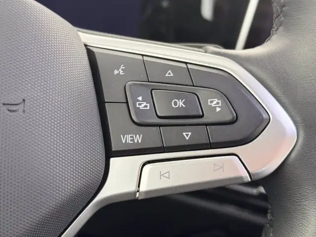 Volkswagen Golf view 23