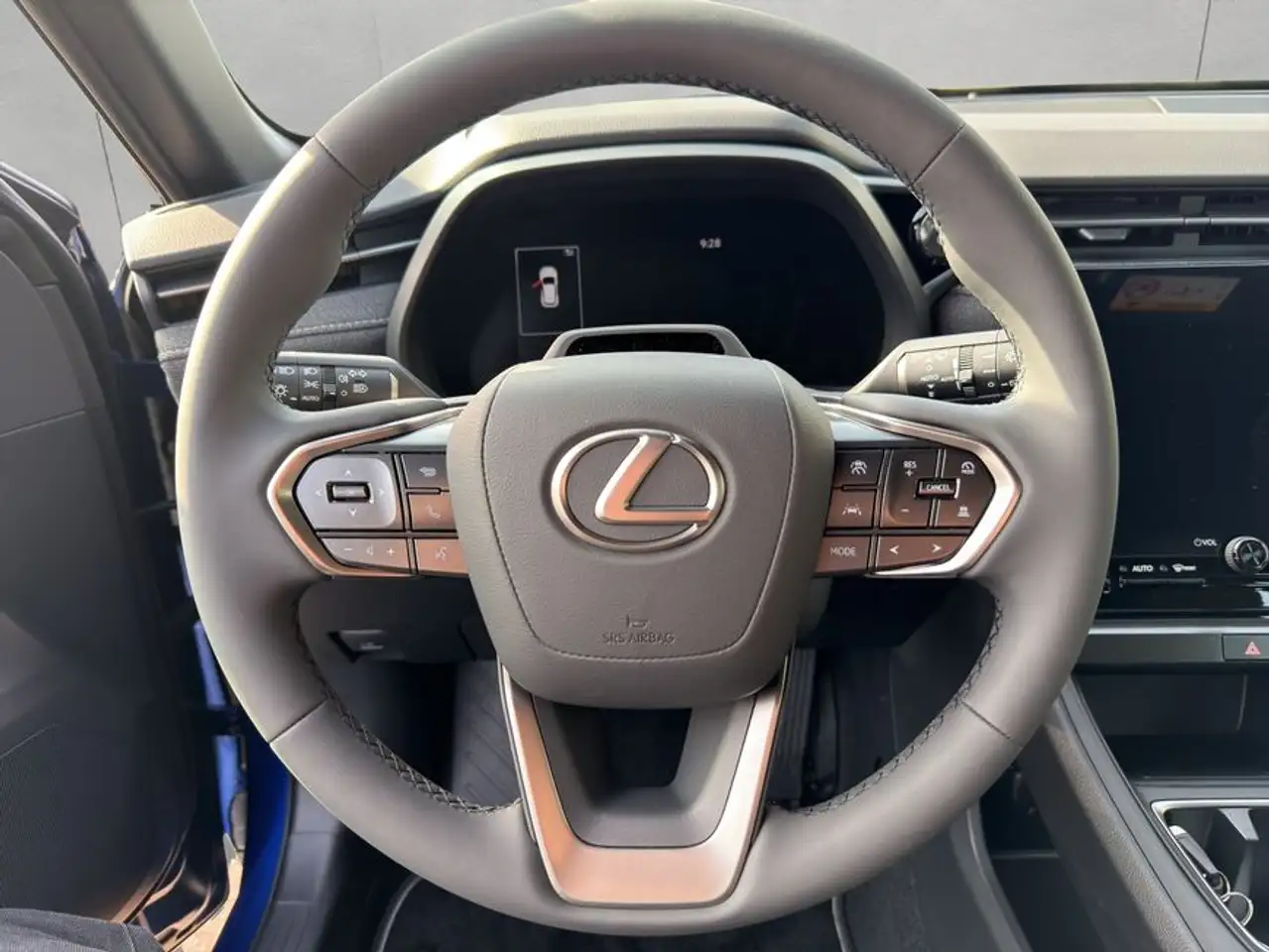 Lexus LBX mit Komfort-Paket, FWD 11