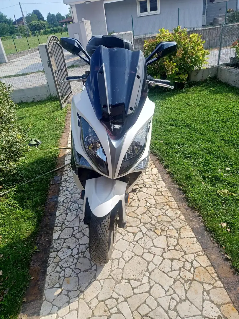 Kymco Xciting 400i Alb - 2