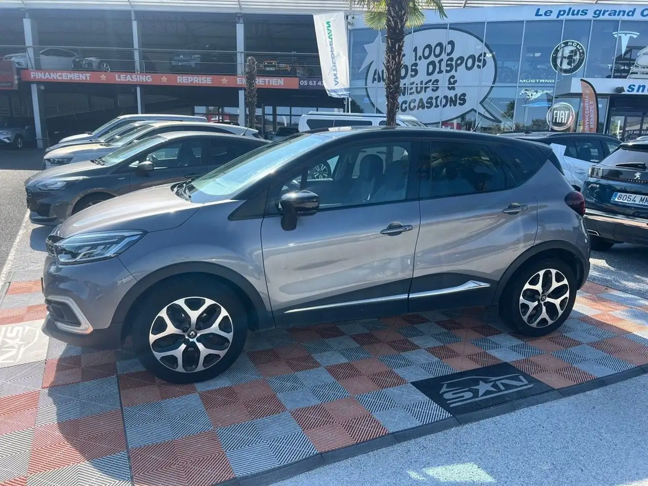 Renault Captur — photo 10