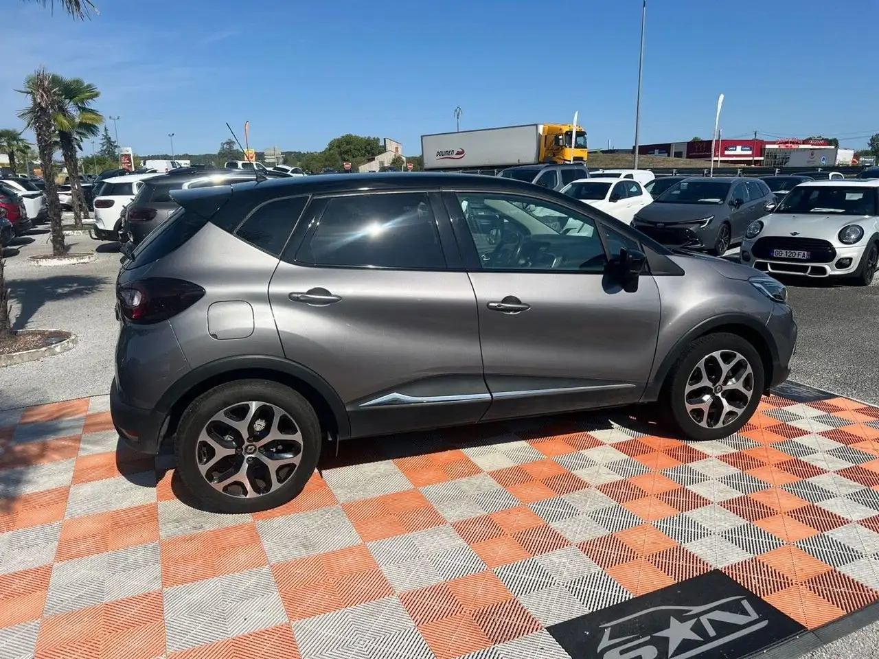 Renault Captur — photo 4