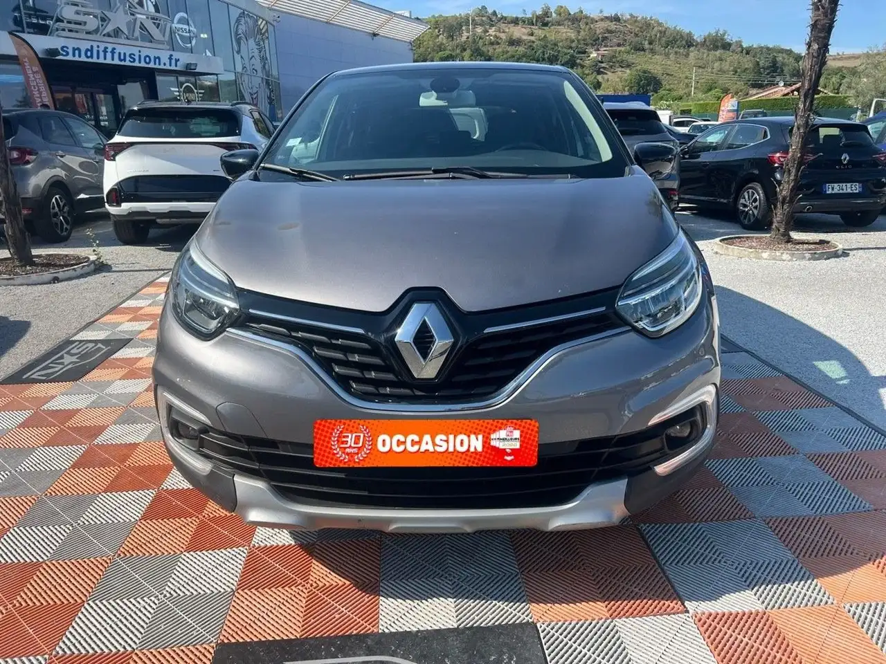 Renault Captur — photo 2