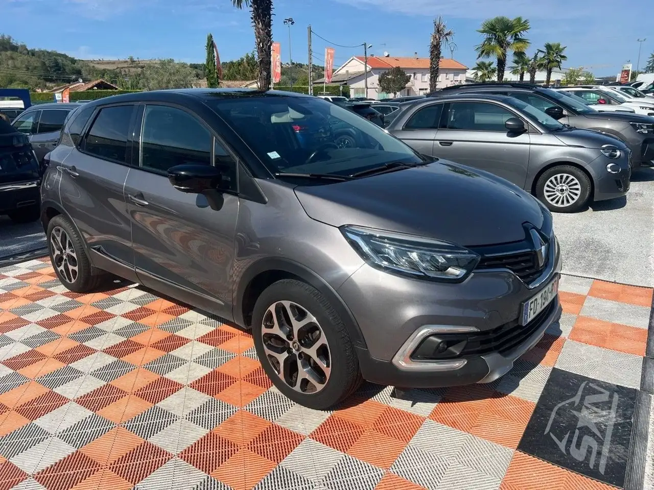 Renault Captur — photo 3
